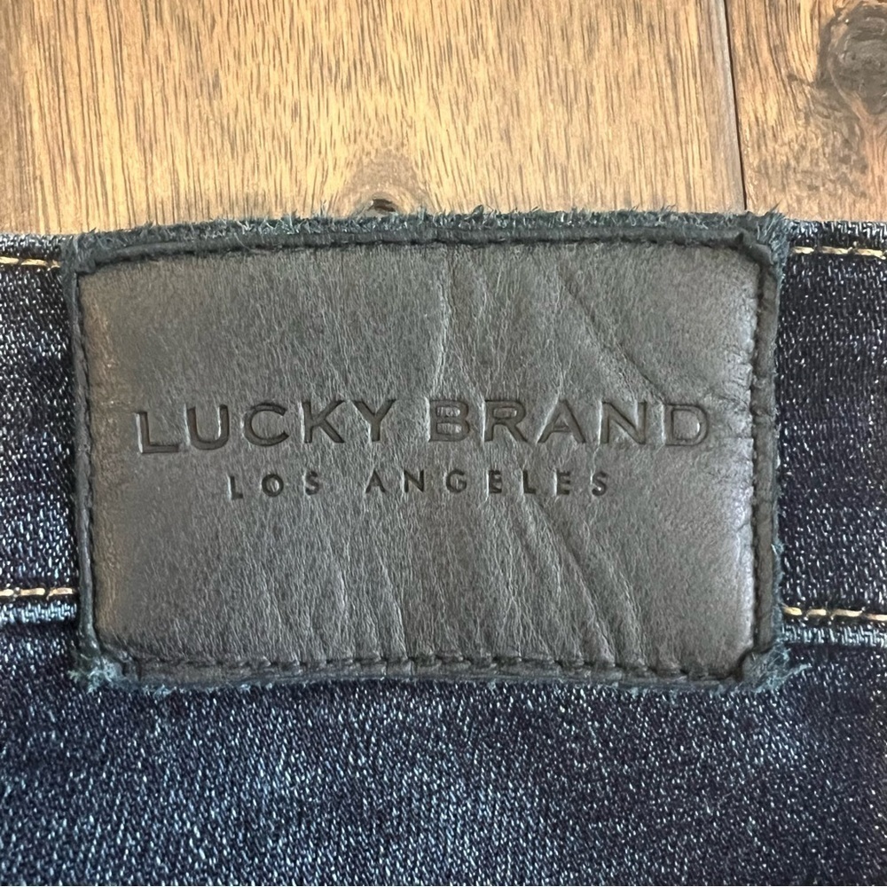 Lucky Brand Men’s 410 Athletic Slim jeans size 32/30 - Picture 6 of 6
